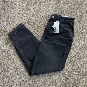 NWT- Topshop Mom High Waisted Jeans (28)